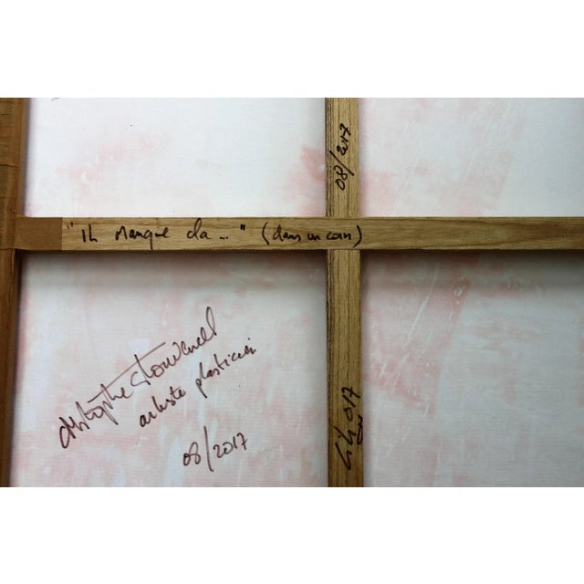 Contemporary Christophe Stouvenel, Il Manque Ola (dans un coin), 2017, Mixed Media For Sale - Image 3 of 4