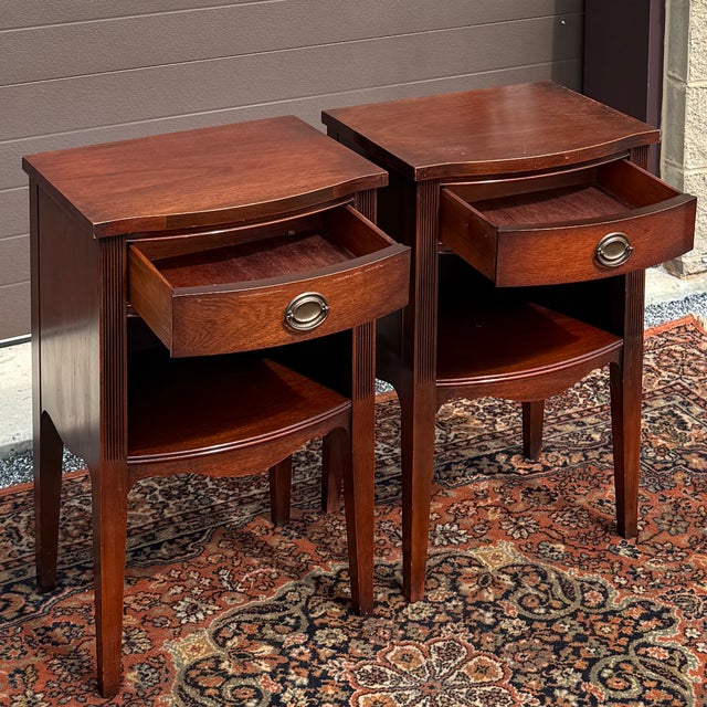 Wood Vintage White Fine Furniture Federal Mahogany 1 Drawer Nightstands - A Pair For Sale - Image 7 of 18