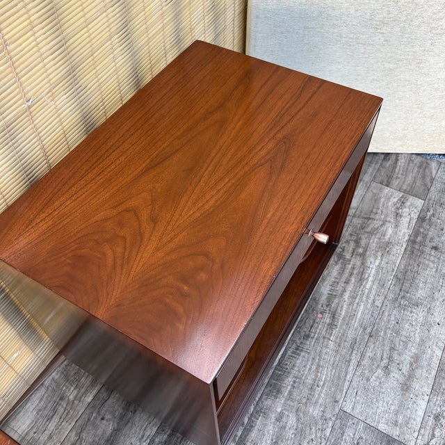 Mid-Century Modern A Pair of Refinished Mid Century Modern Nightstands by John Stuart. Circa 1960s For Sale - Image 3 of 17