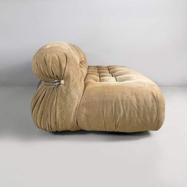 Cassina Italian Modern Beige Chamois Soriana Sofa by Afra & Tobia Scarpa for Cassina, 1970s For Sale - Image 4 of 18