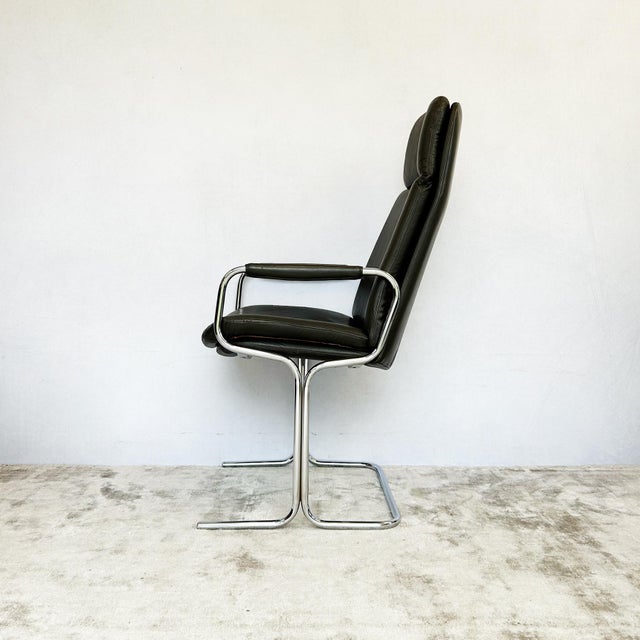 Vintage Cantilever Armchair in Chrome and Leather by Tim Bates for Pieff, 1970s For Sale - Image 4 of 14