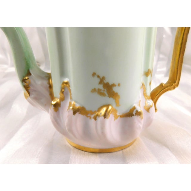 Late 18th Century Small Stunning Pink and Green Leaonard Austria Milk Jug # 26951 For Sale In San Francisco - Image 6 of 7