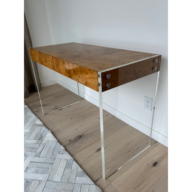 Contemporary Minimalist Jonathan Adler "Bond" Desk in Burled Wood & Acrylic For Sale - Image 3 of 6
