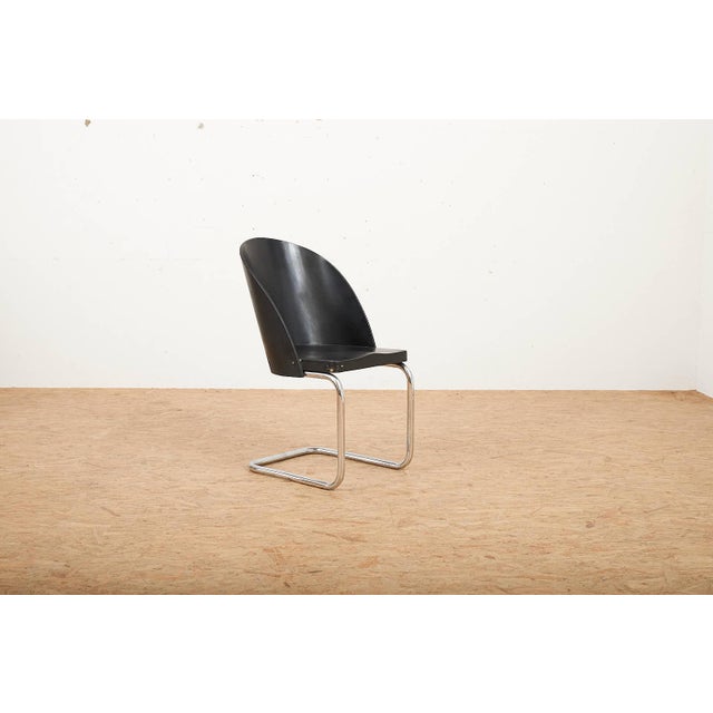 B247 Cantilever Chair in Chrome-Plated Tubular Steel and Black Lacquered Plywood attributed to Thonet, 1932 For Sale - Image 12 of 12