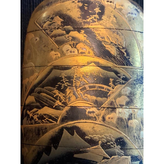 Fine Japanese Lacquered Inro by Yutokusai For Sale - Image 10 of 16