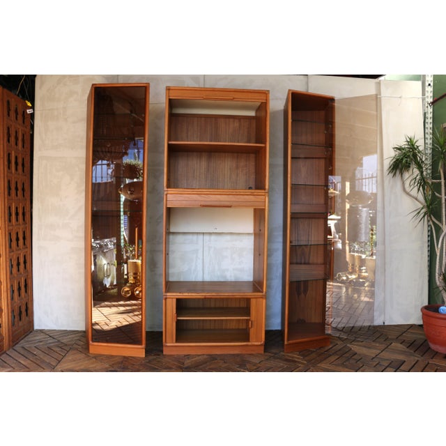 Danish Modern Teak 5-Piece Entertainment / Wall Unit — 1970s For Sale - Image 11 of 18
