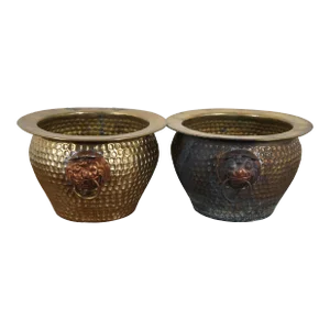 Vintage Chinese Hammered Brass Nesting Foo Dog Planters Jardinieres Cachepots- Set of 2