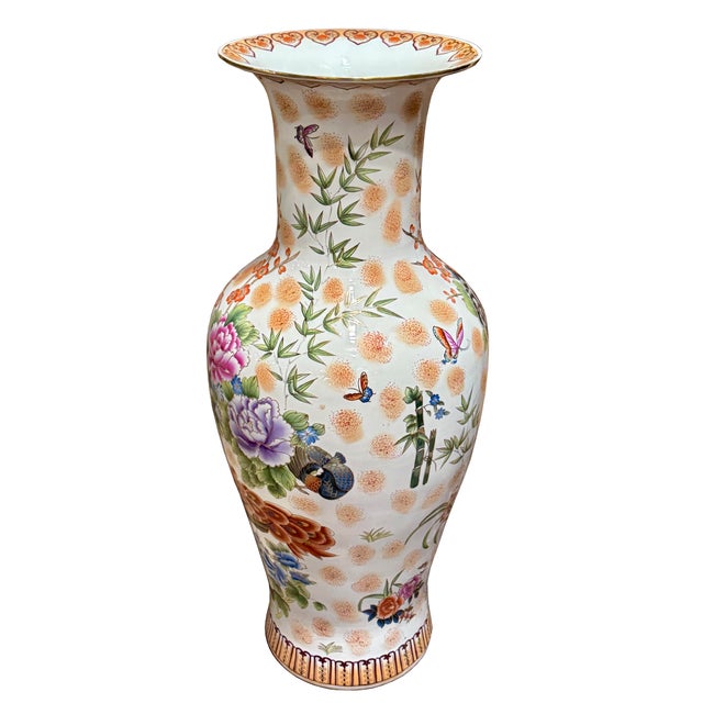 A striking tall vintage Chinese ceramic baluster vase, dating to the mid-20th century, circa 1960, with a distinctive late...