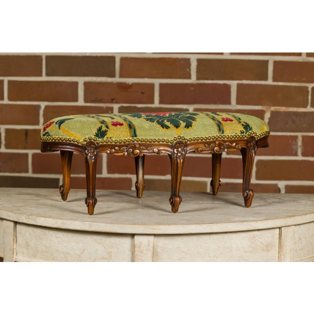 French Louis XV 19th Century Carved Walnut Footstool with Tapestry Upholstery For Sale In Atlanta - Image 6 of 11