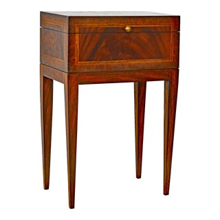 Elegant Georgian Style Maitland Smith Inlaid Mahogany Accent Storage Side Table For Sale