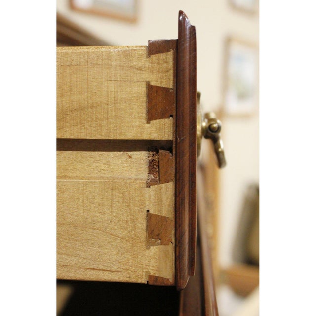 Late 20th Century Leopold Stickley Colonial Style Chest of Drawers - Cherry For Sale - Image 5 of 6