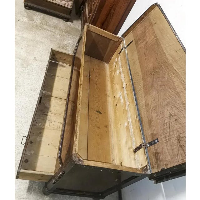 Walnut Chest of Drawers, Italy, 1860 For Sale - Image 4 of 9