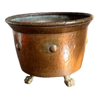 Vintage Italian Hammered Copper Cachepot Planter on Claw Feet For Sale