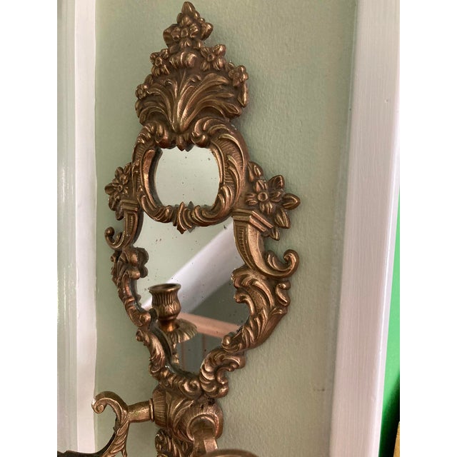 Ornate Vintage Brass Mirrored Wall Sconce - Hollywood Regency Style For Sale In New York - Image 6 of 15