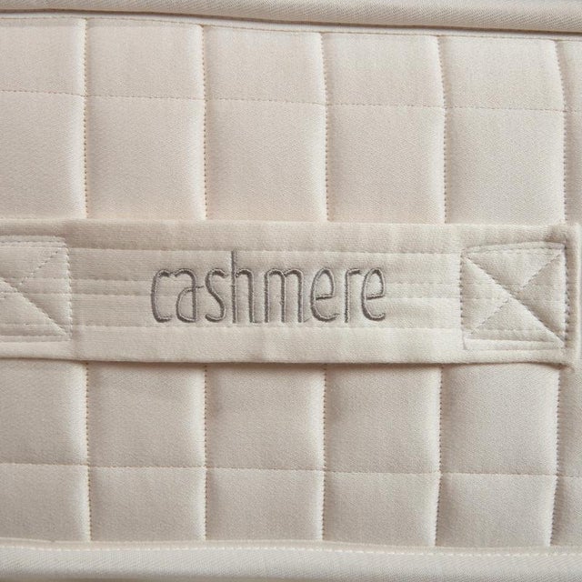 La Donna Bed in Silver Fabric with Cashmere Mattress from Cocoon For Sale - Image 5 of 12