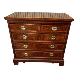 Hekman Copley Place Georgian Style Flame Mahogany Bachelors Chest. For Sale