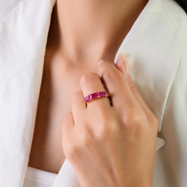 Ruby Red 2.14 Carat Natural Ruby Three-Stone Band Ring for Her in 14k Solid Gold Size 6 For Sale - Image 8 of 14