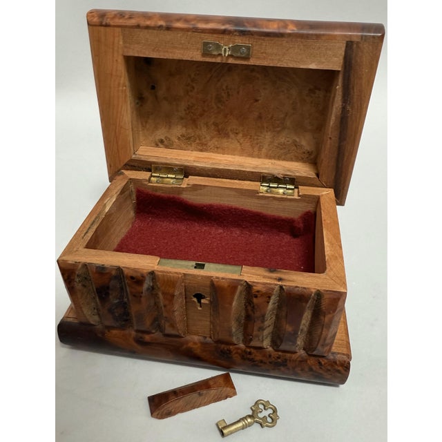 Early 20th Century Vintage Moroccan Book-Form Burlwood Box in Burled Amboyna For Sale In Washington DC - Image 6 of 11