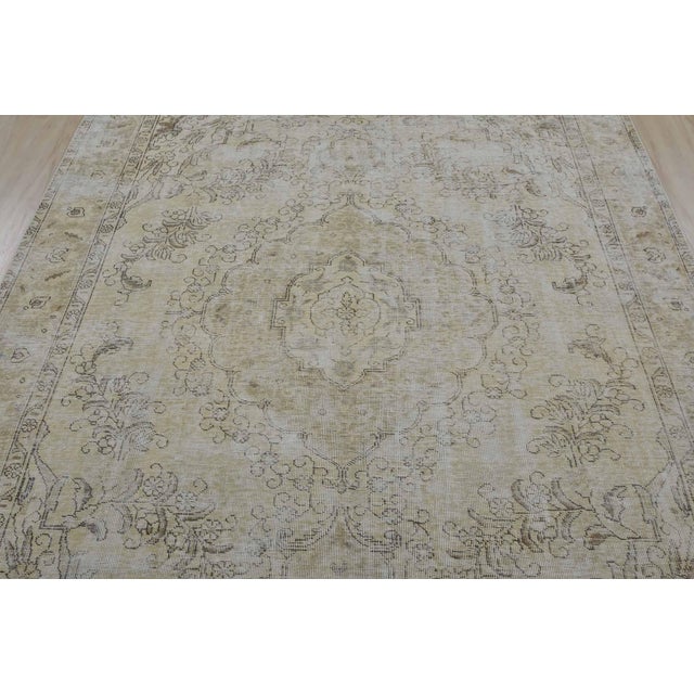 Tabriz Rug 6’6” X 9’9” Beige Wool Vintage Distressed Hand-Knotted Carpet For Sale In Philadelphia - Image 6 of 15