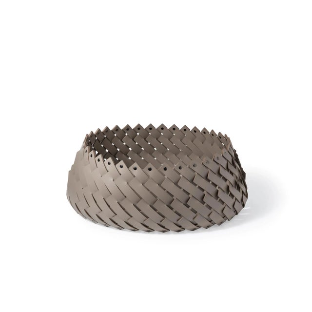 Extremely elegant and versatile, part of the Almeria series. Made with eco-friendly, washable and resistant regenerated...