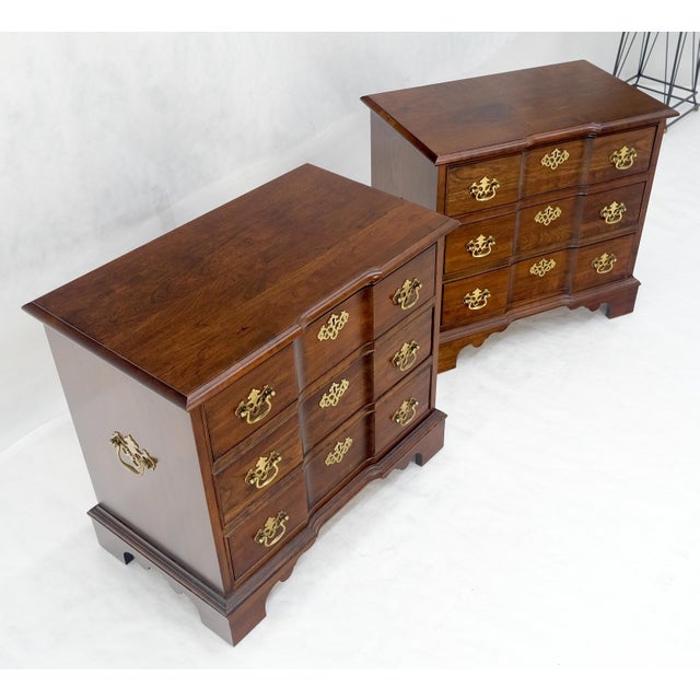 Chippendale Pair of Solid Cherry 3 Drawers Block Front Nightstands End Tables Stands MIINT For Sale - Image 3 of 18