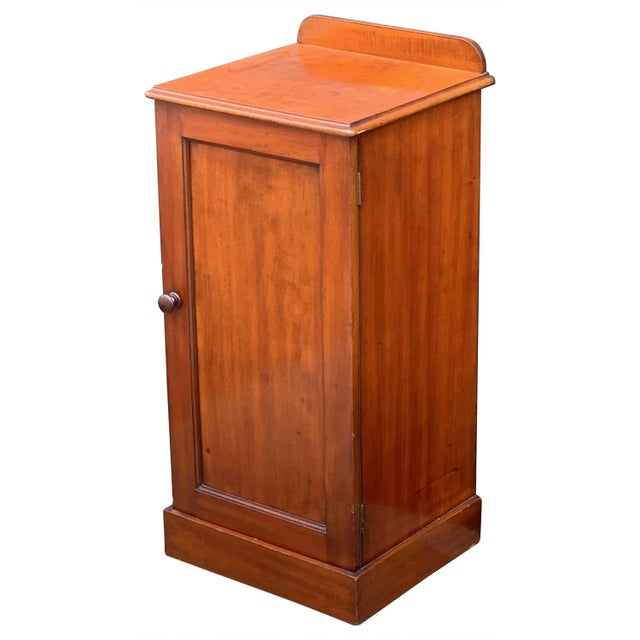 English Nightstand or Bedside Table of Mahogany For Sale - Image 13 of 13