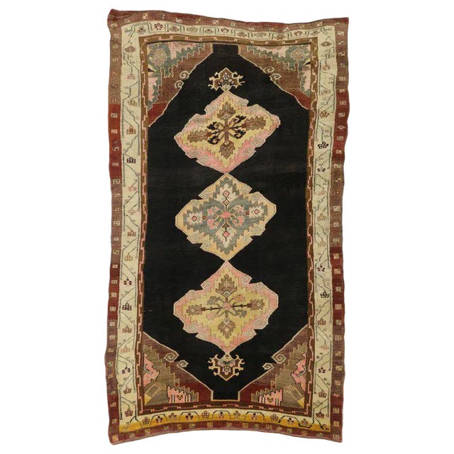 20th Century Turkish Oushak Rug - 05'07 X 09'08 For Sale