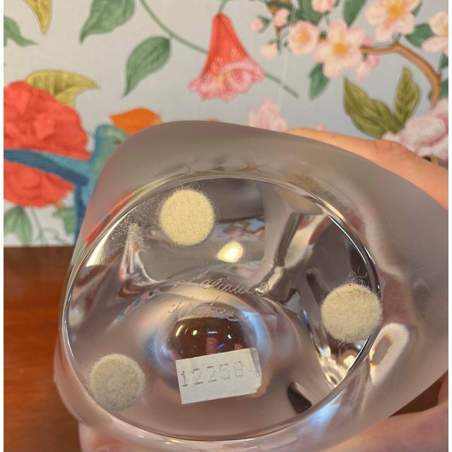 Late 20th Century Lalique Dove Vase For Sale In Dallas - Image 6 of 6