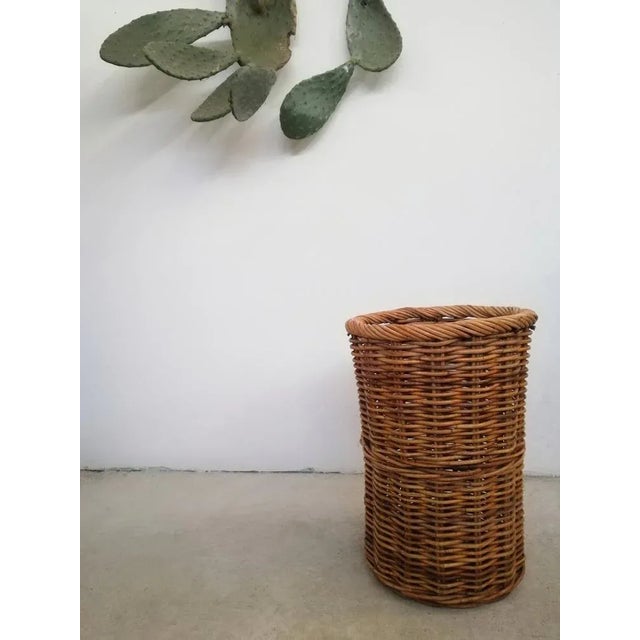 Wood Large Italian Hand-Woven Willow Basket with Lid, 1950s For Sale - Image 7 of 18