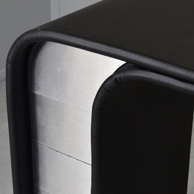 Black Postmodern Italian Console Table, 1980s For Sale - Image 8 of 11