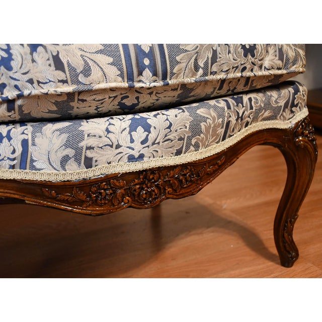 1900s Antique French Louis XV Walnut High-Back & Spring-Seat Loveseat / Settee For Sale - Image 10 of 16