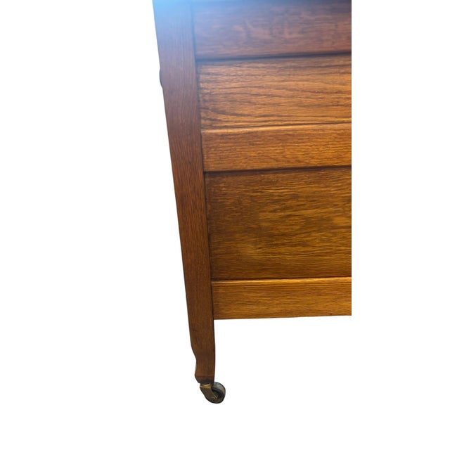 Early 20th Century Oak Gentleman’s Chest of Drawers With Mirror, Removable Valet Chest & Original Hardware For Sale - Image 9 of 9