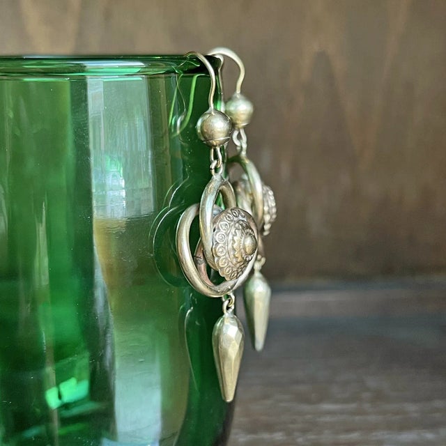 Late 19th Century Victorian Love Knot Drop Earrings: A Dance of Gold - 2 Pieces For Sale - Image 4 of 9