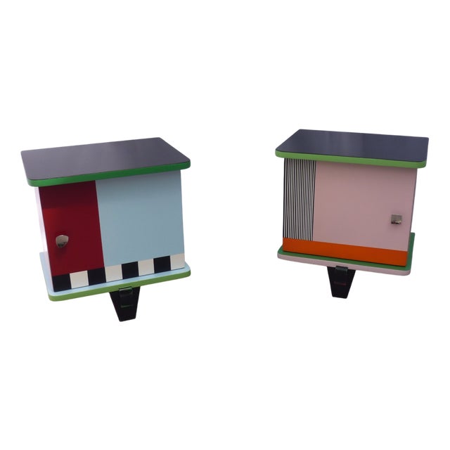 Small Vintage Bedside Tables, Set of 2 For Sale