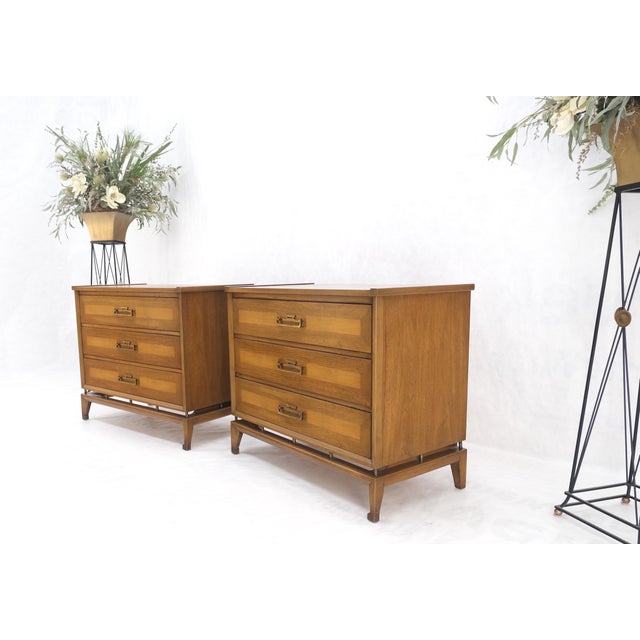 Wood Pair Three Drawers Light Walnut Banded Drawers Drop Pulls Bachelor Chests MINT! For Sale - Image 7 of 13