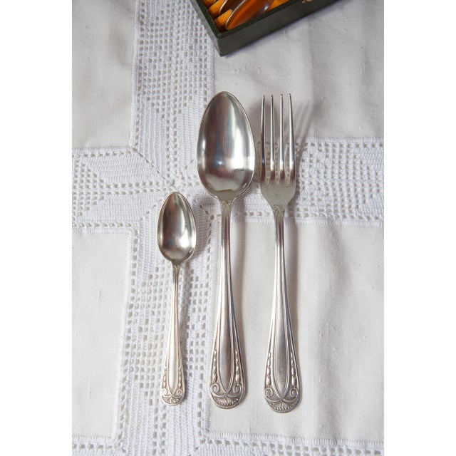 French Art Deco Cutlery Service for 12 with T C Initials from Apollo, 1930s, Set of 38 For Sale - Image 10 of 11