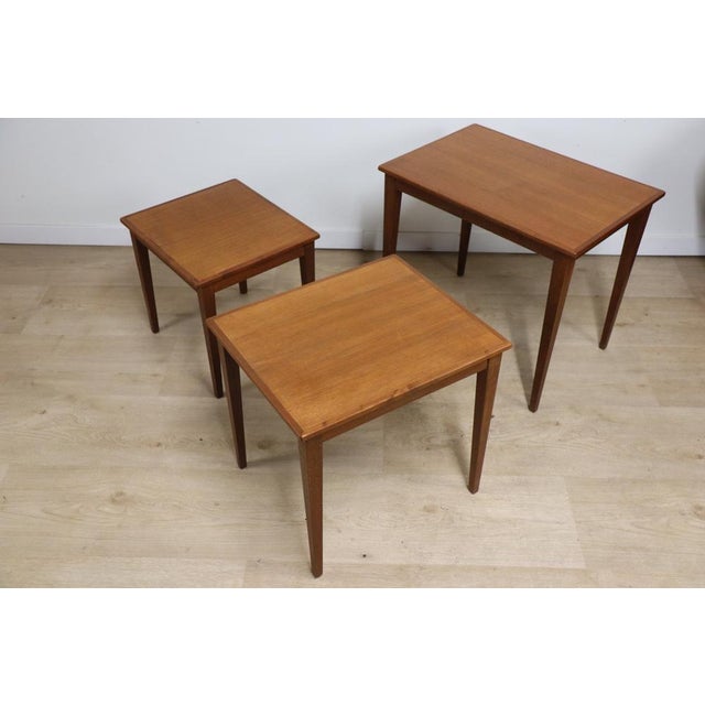 Mid-Century Modern Vintage Nesting Tables in Teak, 1960, Set of 3 For Sale - Image 3 of 18