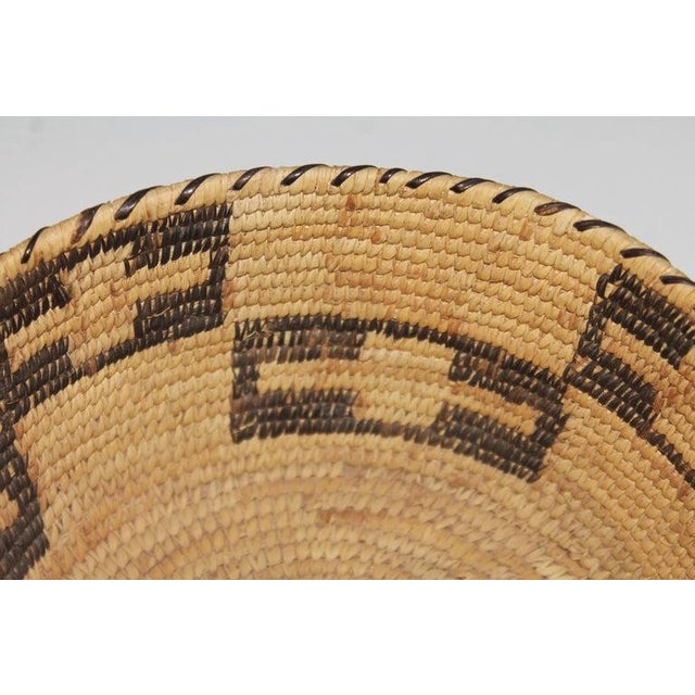 1930s 20th C Woven Bowl Basket With Geometric Cross Pattern For Sale - Image 5 of 8
