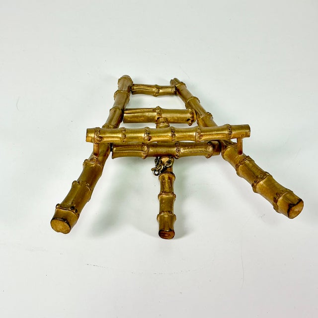 1970s Vintage Chinoiserie Hollywood Regency Boho Chic Large Bamboo Tabletop Easel. For Sale - Image 11 of 11