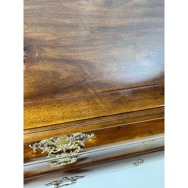 Late 20th Century Henredon Viennese/French Provincial Bombe Chest or Commode For Sale - Image 14 of 17