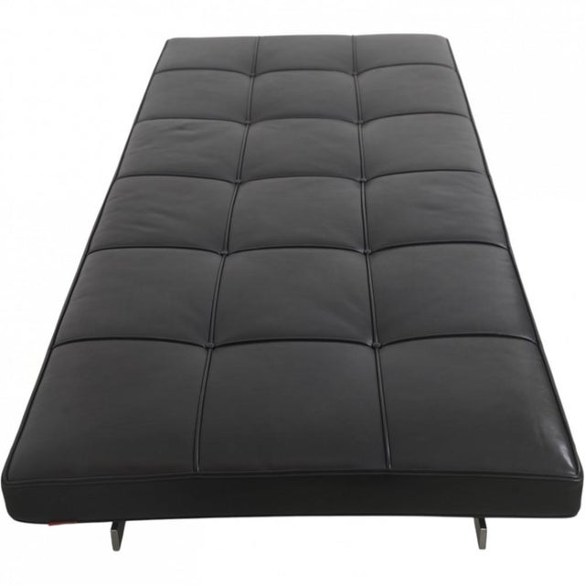 Poul Kjærholm PK80 daybed upholstered in black elegance leather and with a frame of steel. The daybed is from 2008 and...