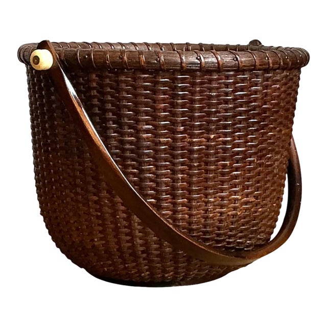 Vintage Woven Rattan Nantucket Basket With Handle For Sale