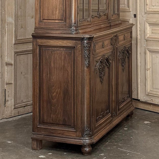Antique Liegeois Hand-Carved Walnut Bookcase ~ China Buffet For Sale - Image 14 of 18