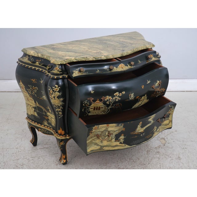 Chinoiserie Italian Hand Paint Decorated Chinoiserie Commode Chest For Sale - Image 3 of 17