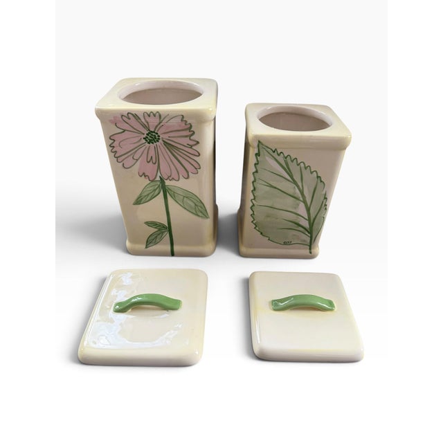 Vintage 1999 Art Home International Floral Ceramic Canisters, a Pair For Sale In Portland, ME - Image 6 of 8