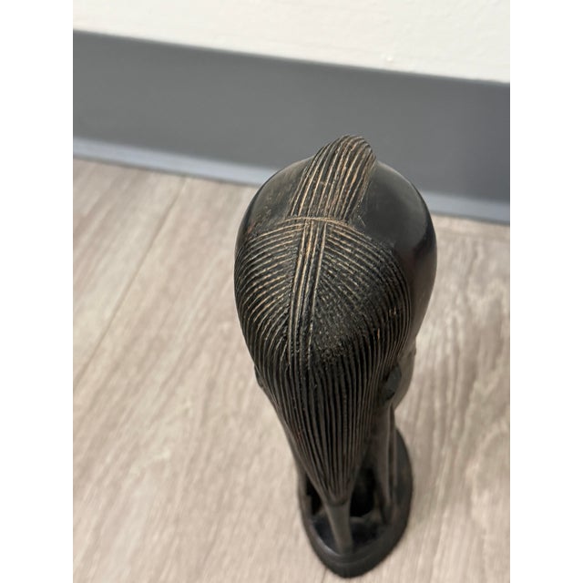 Mid-Century Modern 1960s Hand‑Carved Ebony Wood Bust on Ribbed Pedestal Base For Sale - Image 3 of 11