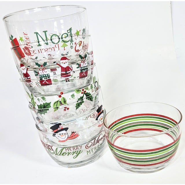 Vintage Christmas Bowls- Set of Six For Sale - Image 4 of 13