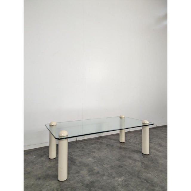 Coffee Table from Ligne Roset, in Very Good conditions.