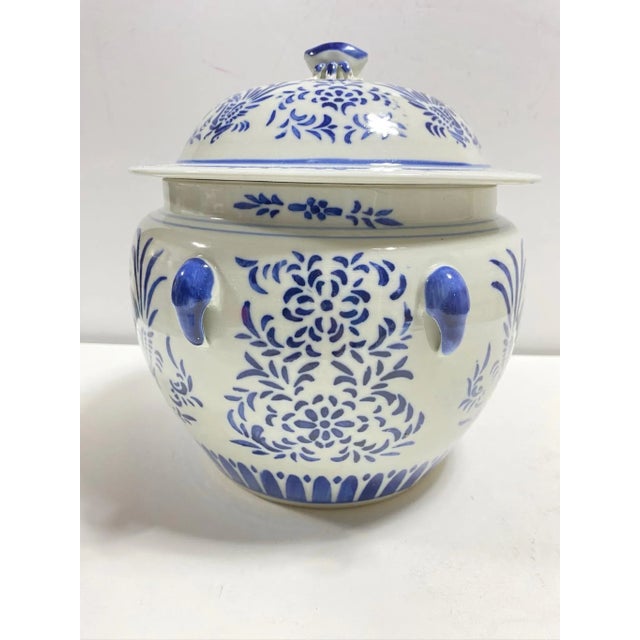 Chinoiserie Double Happiness Chinoiserie Ginger Jar With Handles – Large Blue & White Lidded Porcelain For Sale - Image 3 of 11