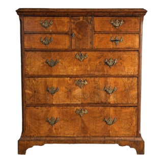 Early Georgian Walnut Chest on Chest With Prospect Door, England 18th Century For Sale